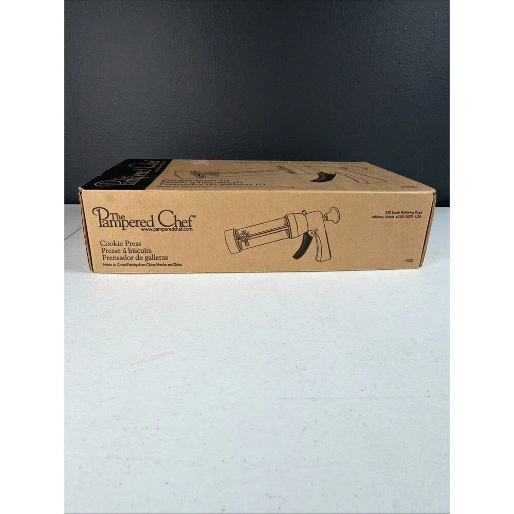 Pampered Chef Cookie Press 1525 with 16 Discs Original Box Complete